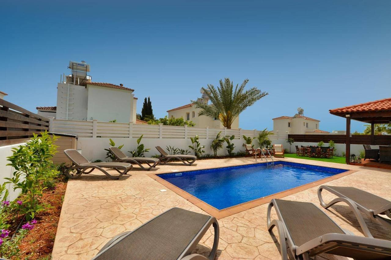 Foto 9 von 46: Villa with Private Pool