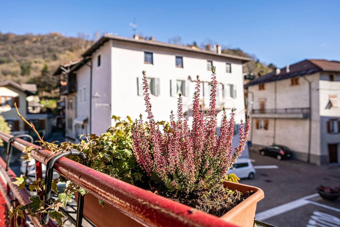 Foto 6 von 35: Ferienwohnung "Balconi Rossi Borgo Valsugana" mit Bergblick, 2 Balkonen und WLAN
