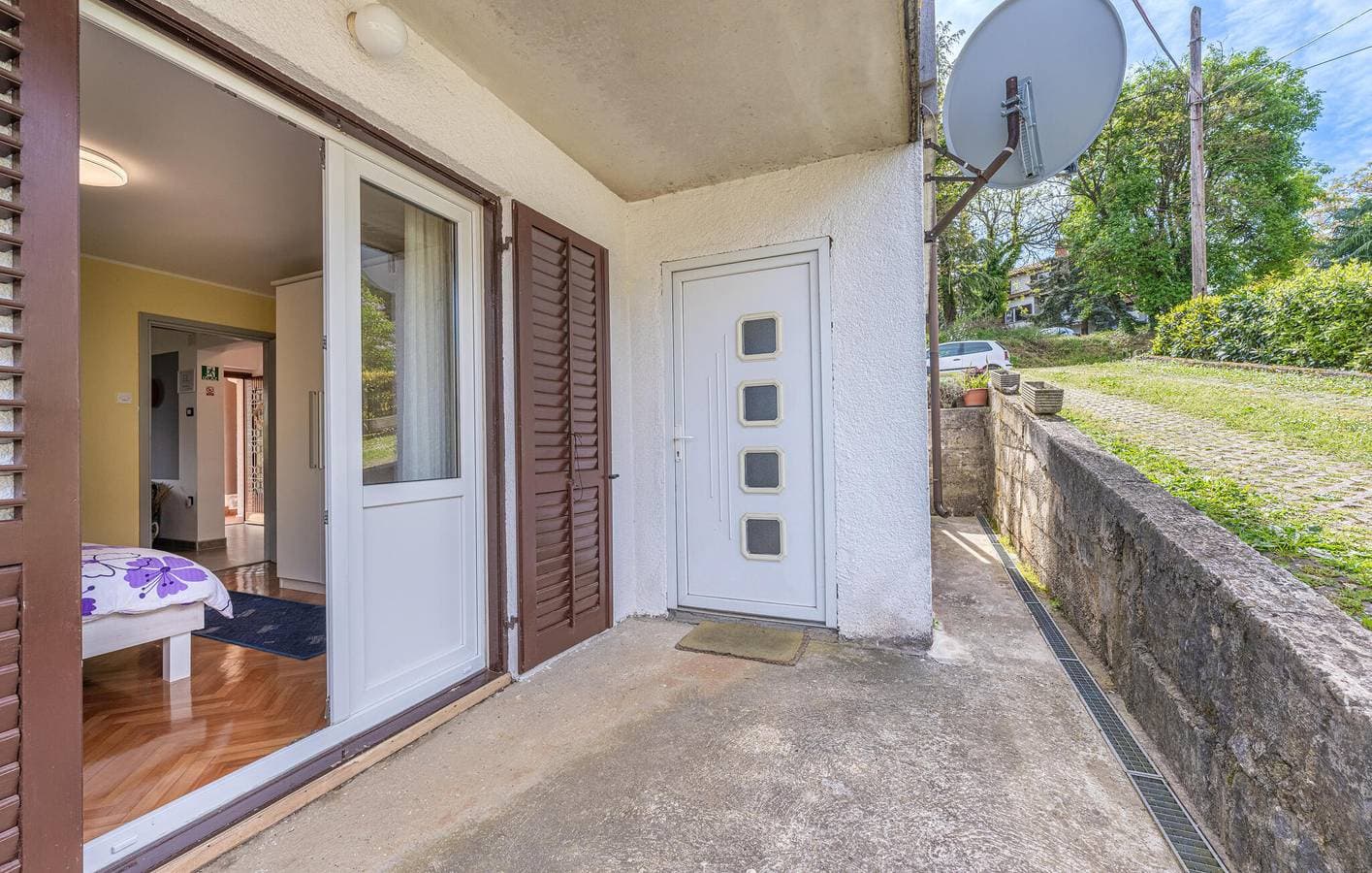 Foto 13 von 28: Gemütliche Ferienwohnung in Pazin mit Terrasse und malerischer Aussicht