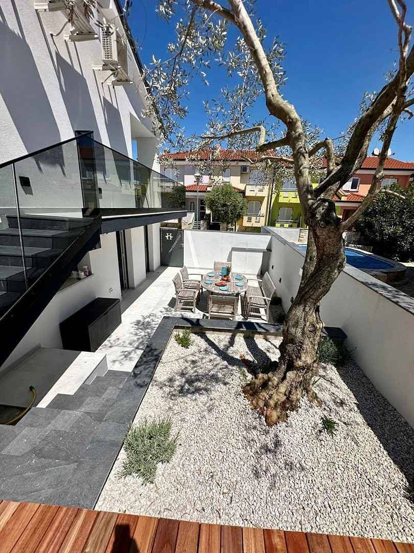 Foto 11 von 40: Villa mit Klimaanlage und Pool