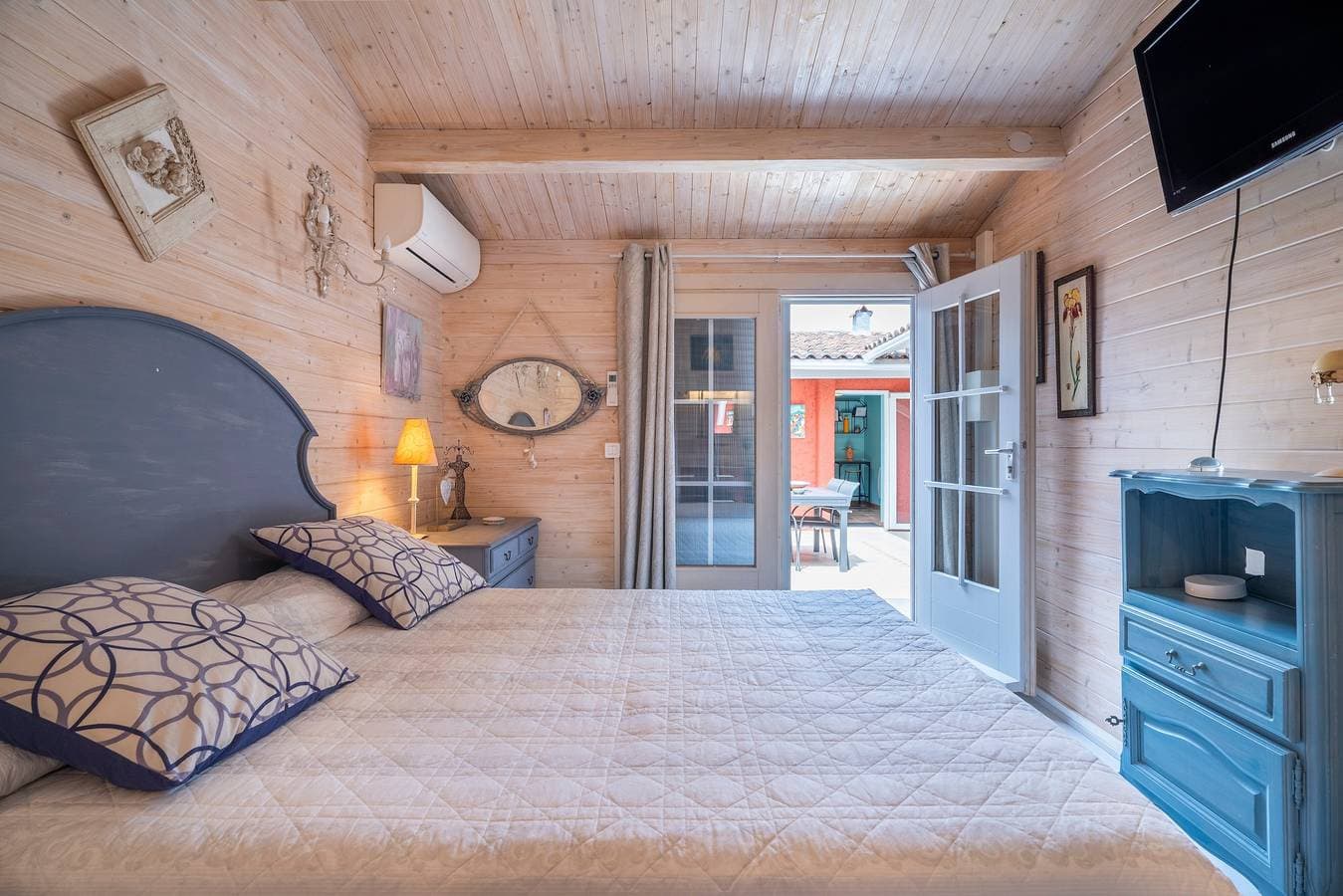 Foto 13 von 22: Ferienwohnung 'Autour D'un Patio, Proche Mer' mit privater Terrasse, Wi-Fi und Klimaanlage