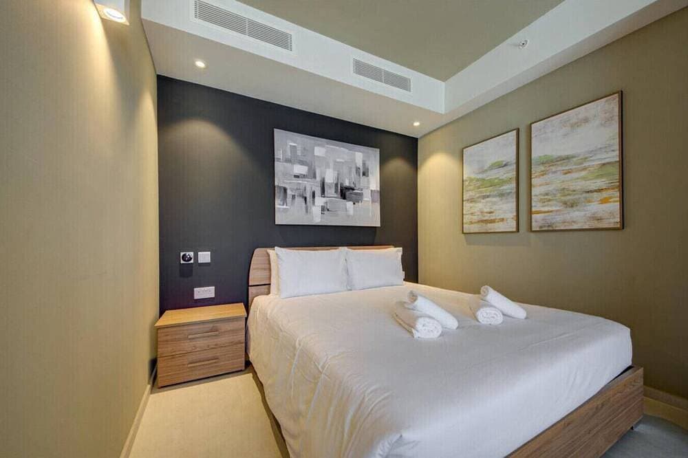 Foto 2 von 30: The Official Mercury Suite With Pool & Strong WIFI