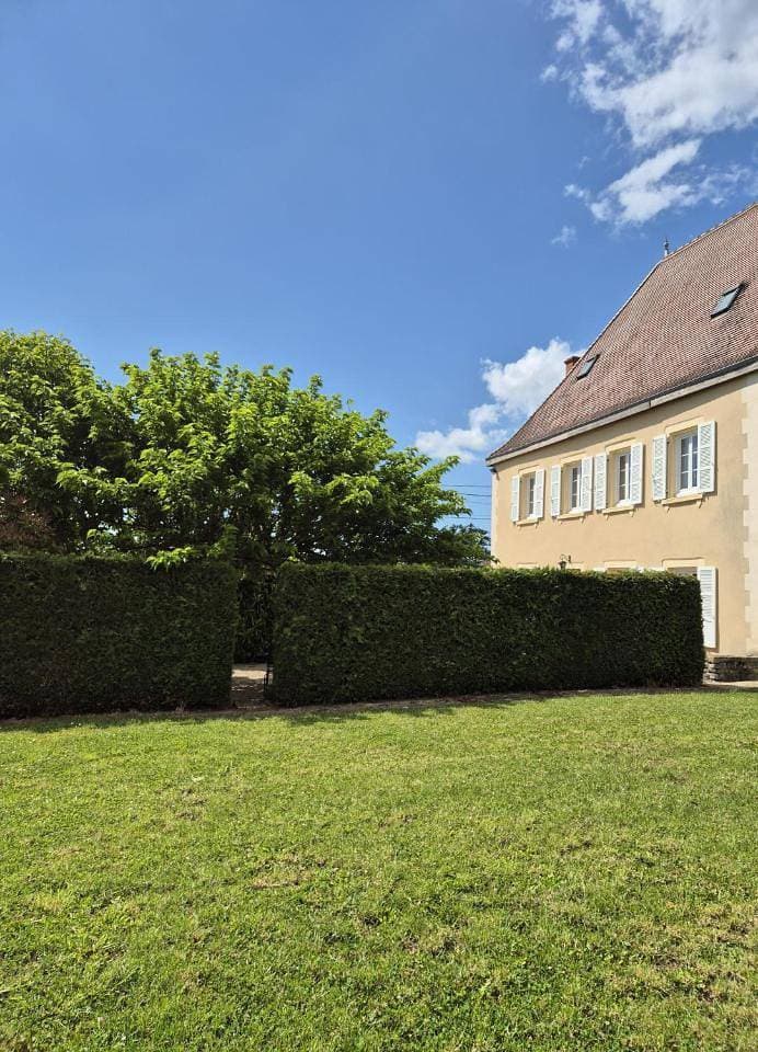Foto 7 von 35: Five-Bedroom House