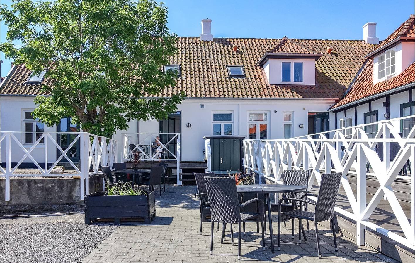 Foto 2 von 33: Ferienwohnung für 6 Personen mit Terrasse