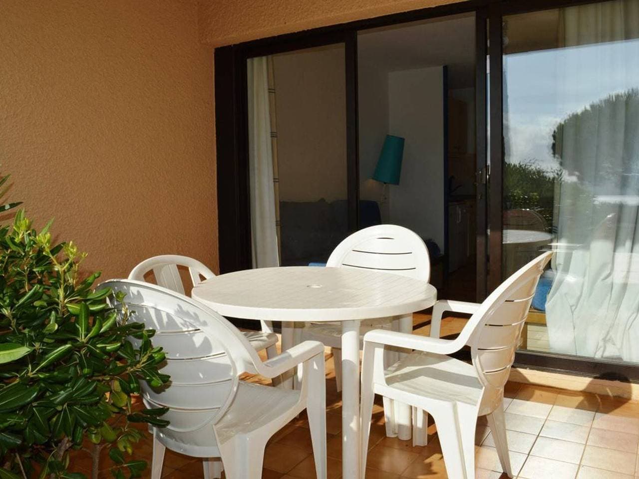 Foto 3 von 14: Apartment mit Pool und Terrasse 300m vom Strand