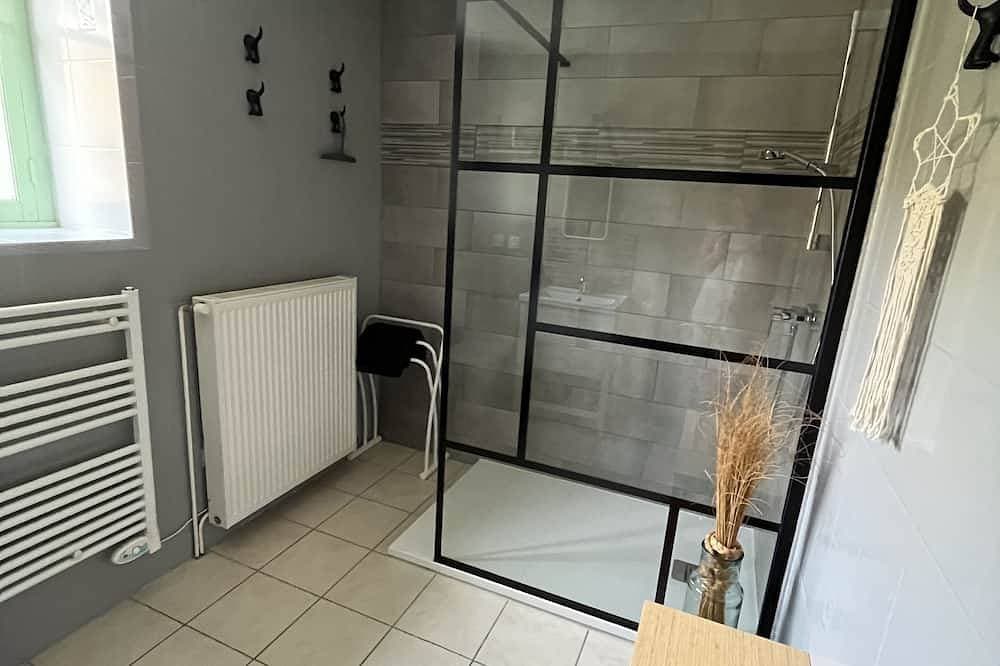 Foto 9 von 25: La Maison de Command, Gîte Pour 6 Personnes en Campagne, Avec Piscine