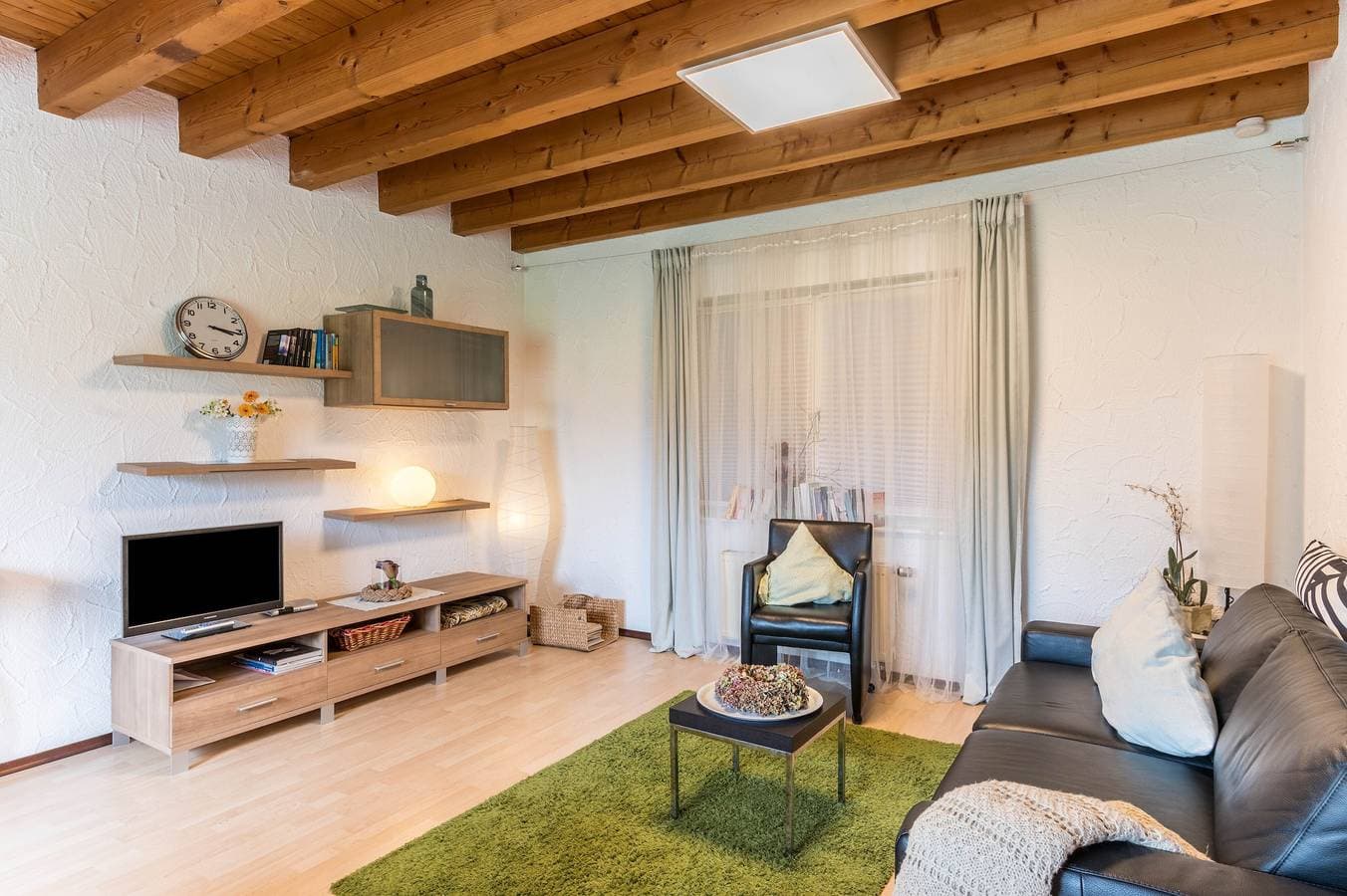 Foto 3 von 30: Ferienwohnung 2 im Haus Böhler auf der Insel Reichenau mit Seeblick, Terrasse und Garten