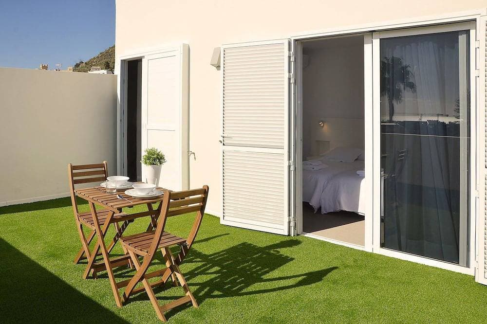 Foto 7 von 7: Great studio penthouse of 25 m2, with a large and terrace overlooking the sea and all of Santa Cruz