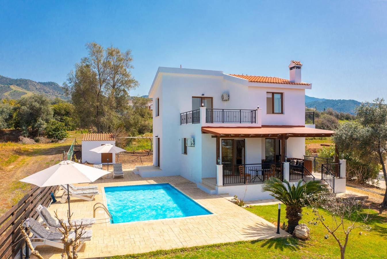 Foto 4 von 35: Villa für 6 Personen mit Terrasse