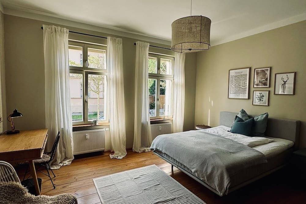 Schöne Wohnung in ruhiger Lage mit guter Anbindung zu Potsdam und Berlin 1