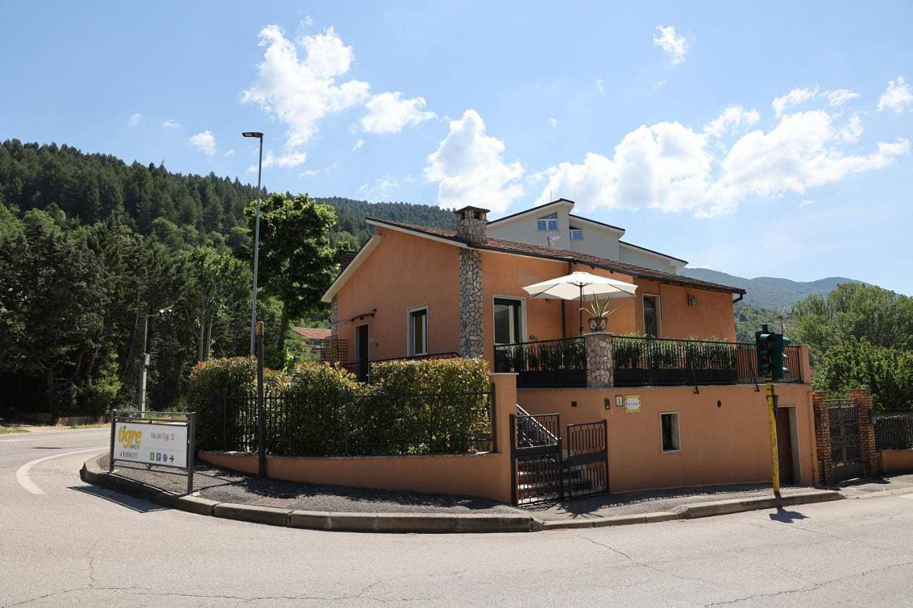 La Genziana - villino con parcheggio privato 1