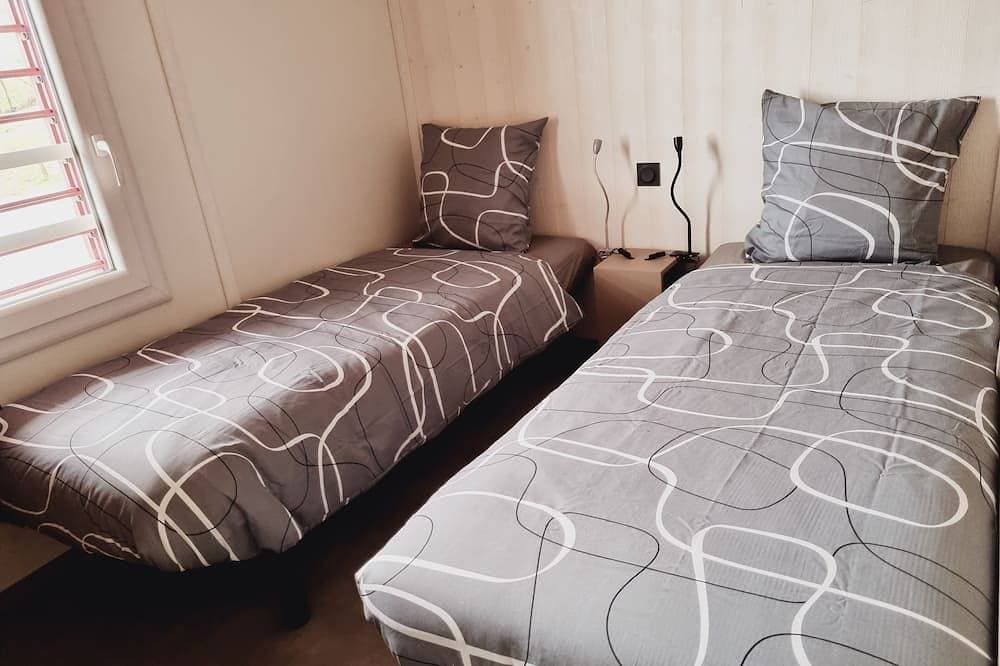 Foto 2 von 8: Chalet Etxean, 1 à 6 Personnes, Terrain et Piscine