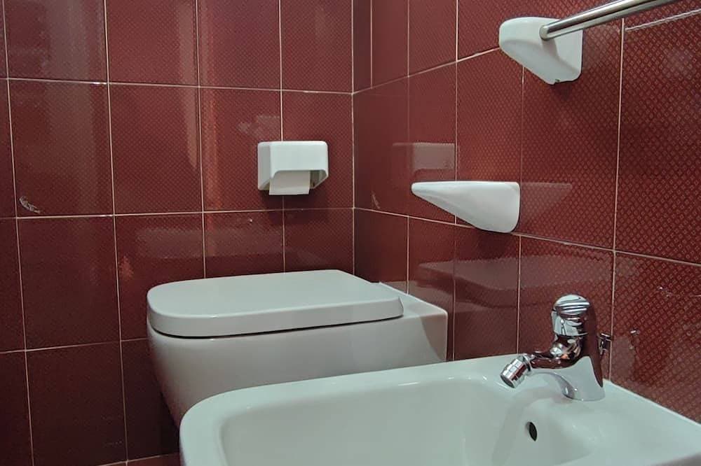 Foto 10 von 30: Charming 2-bedroom cottage with WiFi, AC in lovely Quartu Sant'Elena