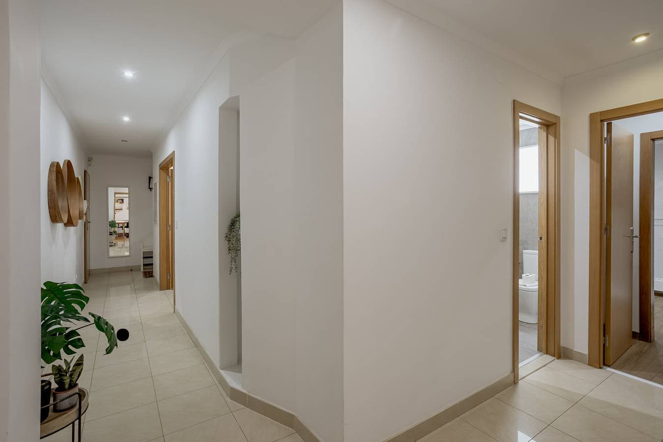 Foto 12 von 30: Carcavelos Bright & Modern Apartment