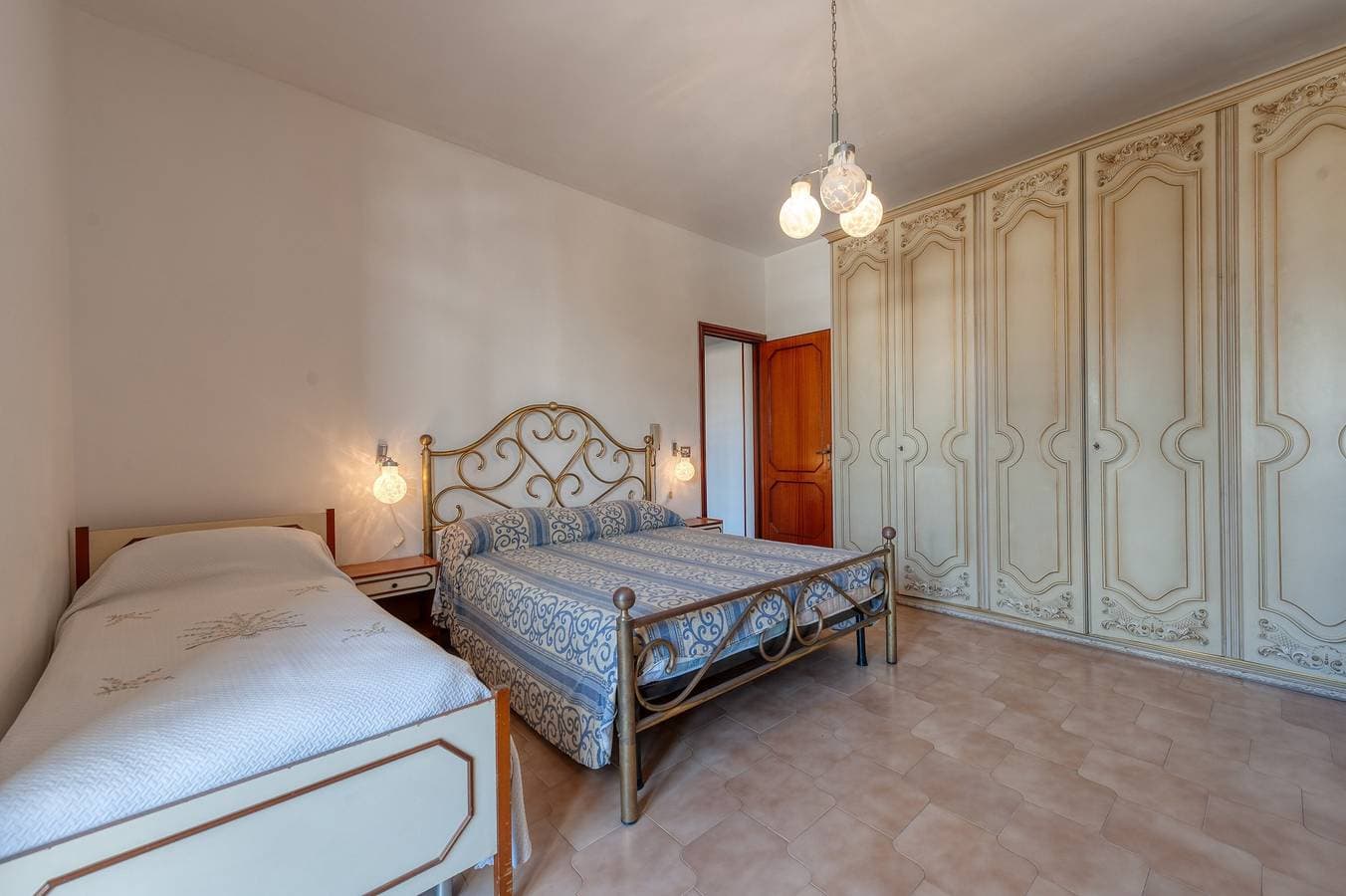 Foto 9 von 23: Ferienwohnung 'Lucia' mit Meerblick, privater Terrasse und Klimaanlage