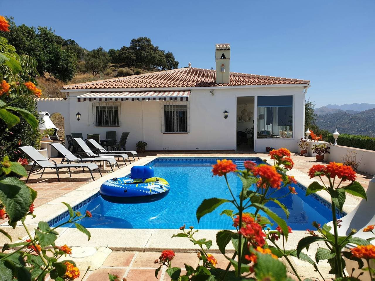 Foto 2 von 50: Ferienhaus 'Casa Dahlia' mit Meerblick, privatem Pool und Klimaanlage