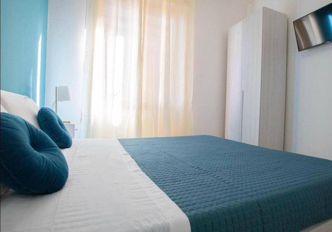 Foto 4 von 12: Double Room with Private Bathroom