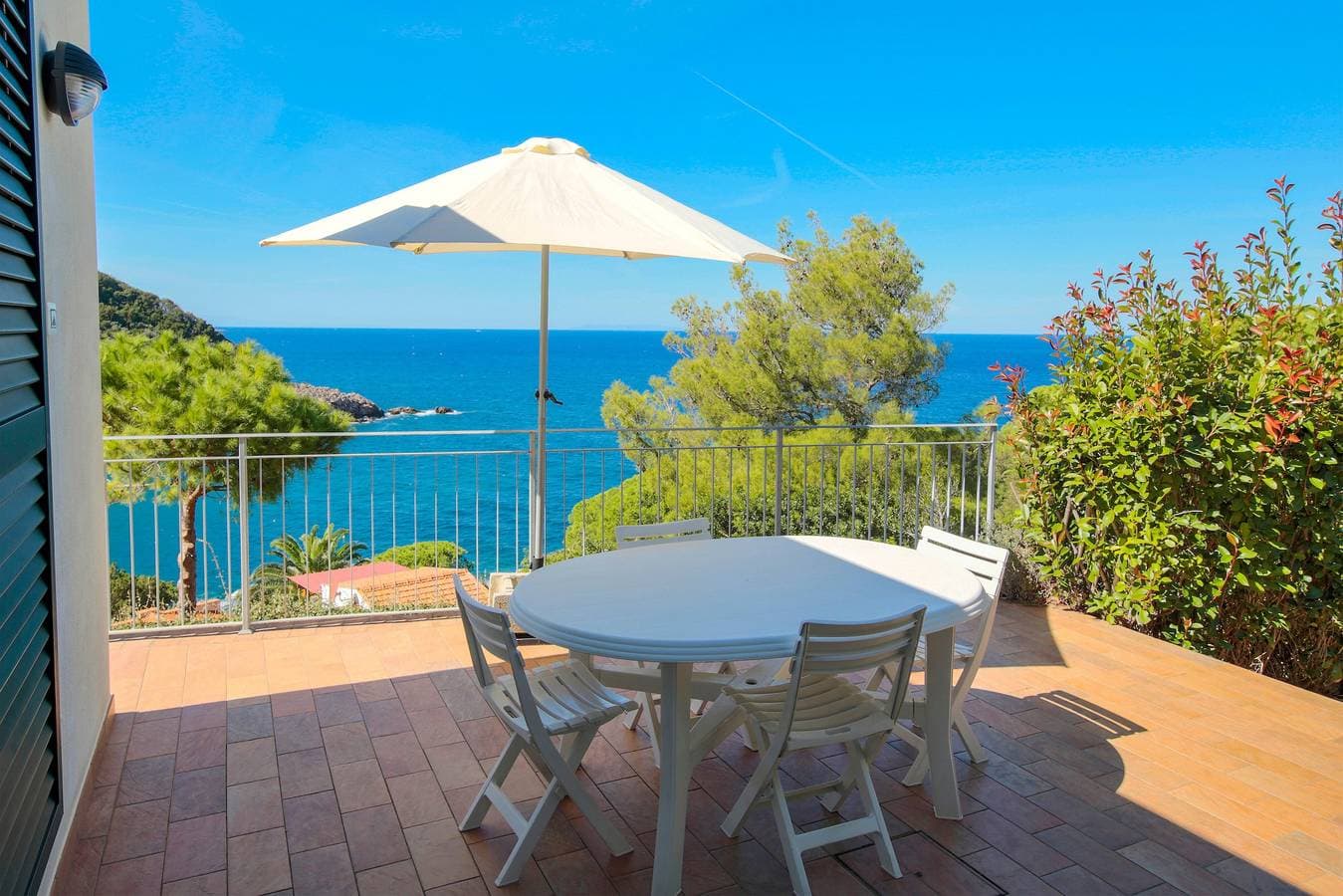 Foto 3 von 31: Villa mit schönem Ausblick in Nisporto