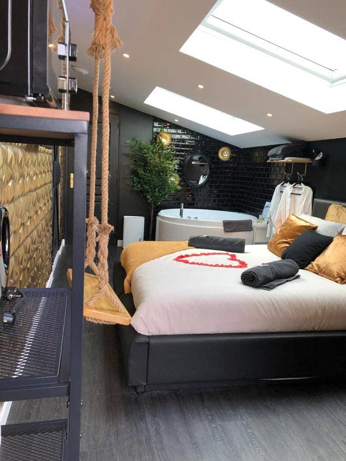 Foto 2 von 12: Deluxe Suite with Spa Bath