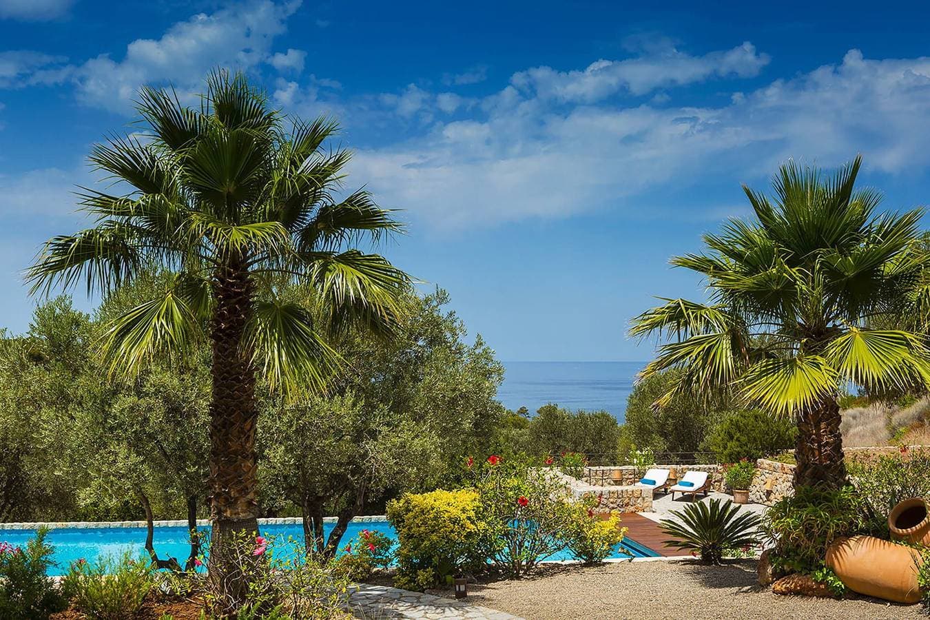 Foto 4 von 30: Villa für 8 Personen mit Garten
