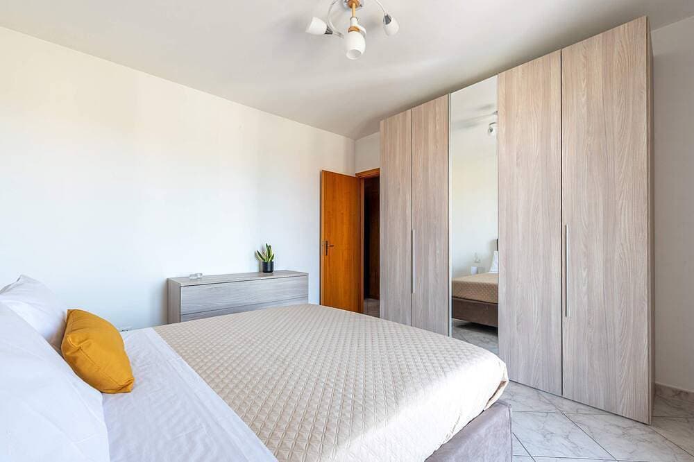Foto 4 von 27: Spacious Apartment close to the Beach-Isola Summer