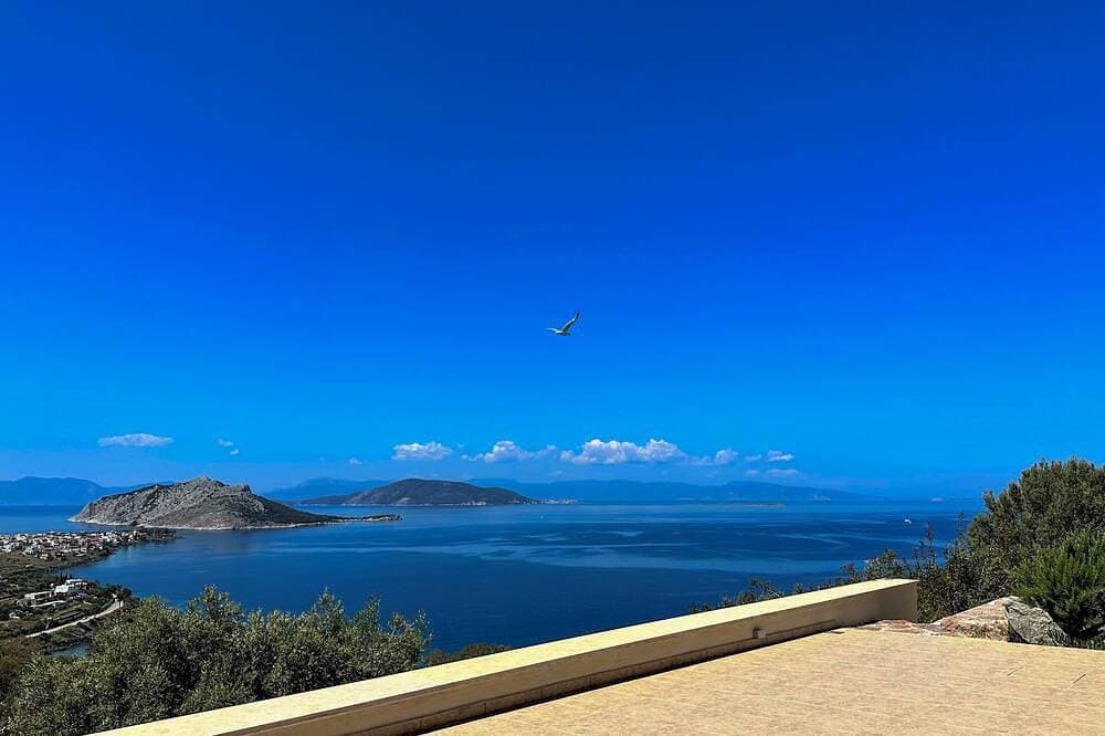 Foto 8 von 30: Minimalist, new condo with beautiful sea and mountain views