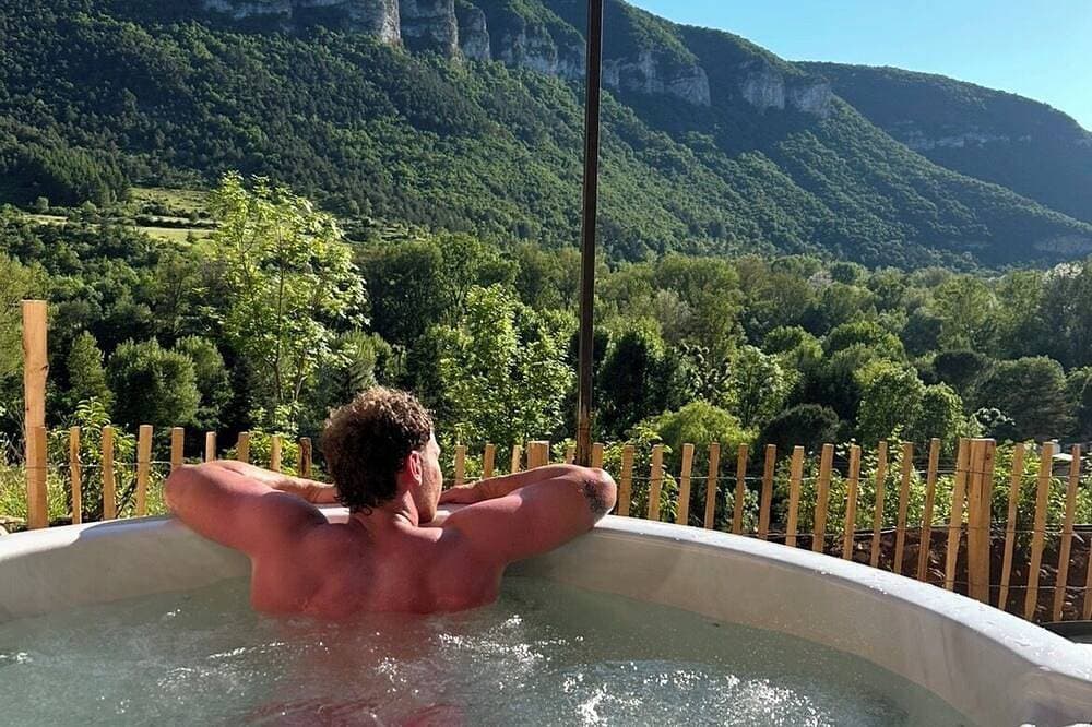 Foto 11 von 15: Unusual accommodation with jacuzzi and paddle