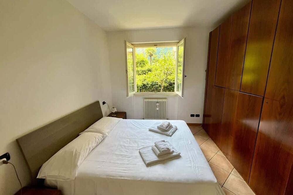 Foto 2 von 20: Apartment with garden and garage Dongo