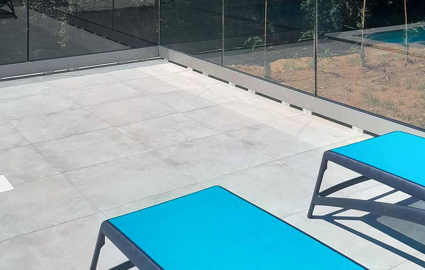 Foto 7 von 32: Geräumige 100 m² große Wohnung mit Pool, Terrasse, WLAN und Klimaanlage