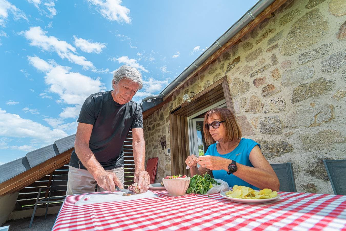 Foto 4 von 18: Chalet 2 personnes - Les Chalets de l'Aubrac