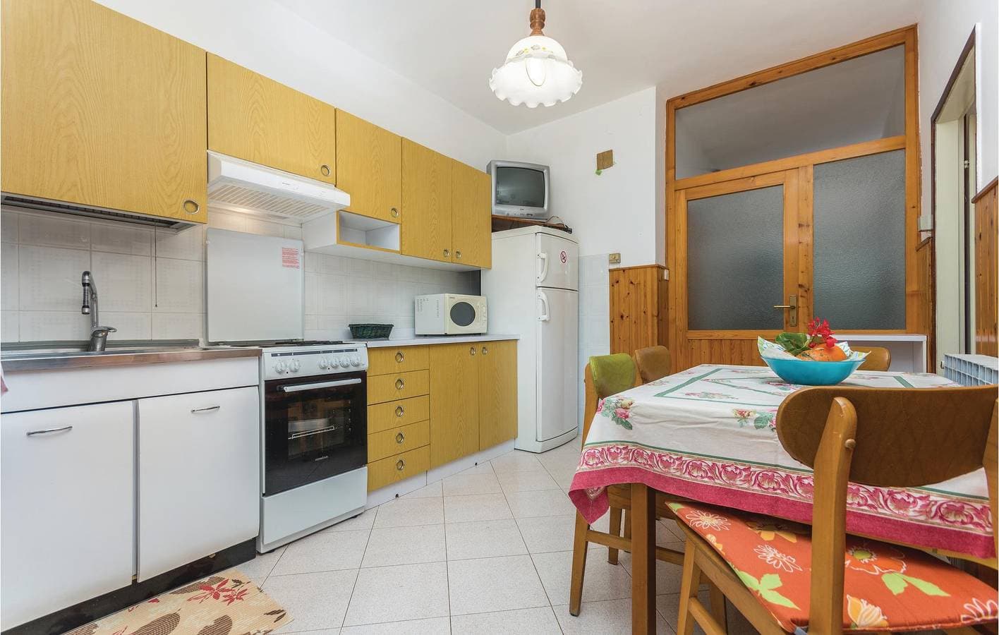 Foto 12 von 28: Gemütliche Ferienwohnung nur wenige Schritte von der Küste und dem Stadtzentrum entfernt, mit Parkplatz und Terrasse