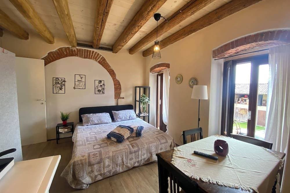 Foto 3 von 23: The room in the ancient village