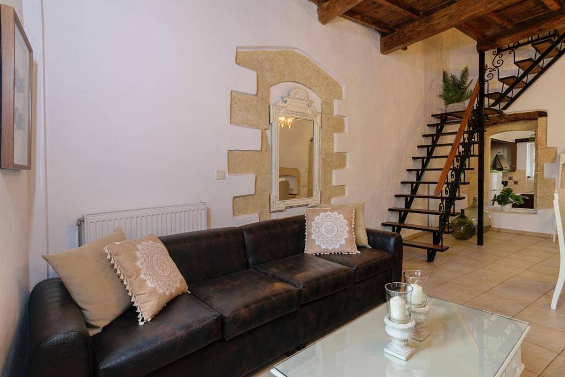 Foto 9 von 81: Three-Bedroom House