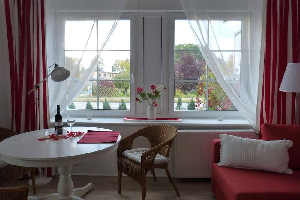 Foto 12 von 30: Gemütliche FeWo (2+2) mit Wellnessfaktor im Seenparadies - Langes Haus Lychen