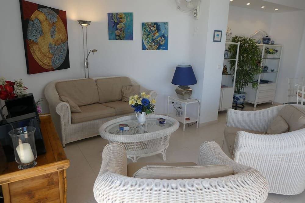 Foto 7 von 23: Schönes Apt. mit 2 Schlafz. , große Terrasse, Traumblick, gem. Pool, strandnah