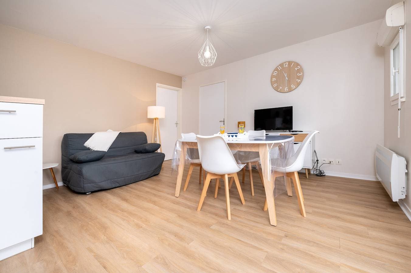 Foto 5 von 22: Ferienwohnung 'L'Optimist' mit Hafenlage, nahe Strand, Thalasso, Parkplatz, ohne Wäsche & Reinigung
