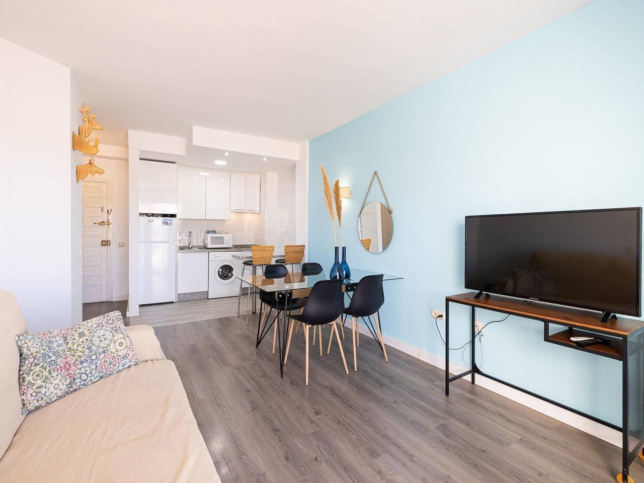 Foto 6 von 37: Ferienwohnung für 4 Personen mit Balkon/Terrasse