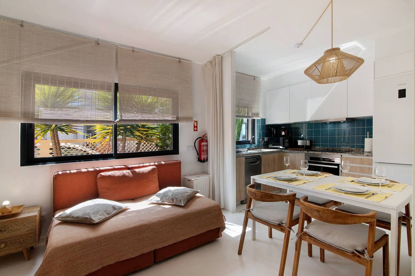 Foto 5 von 31: Ferienhaus 'Rooftop Retreat' mit Meerblick, Wi-Fi und Klimaanlage