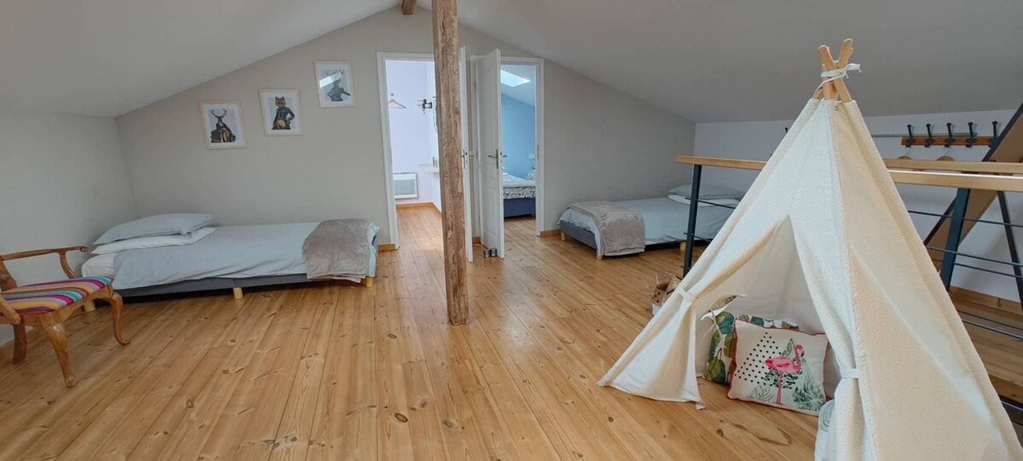Foto 9 von 26: Ferienhaus für 8 Personen mit Pool