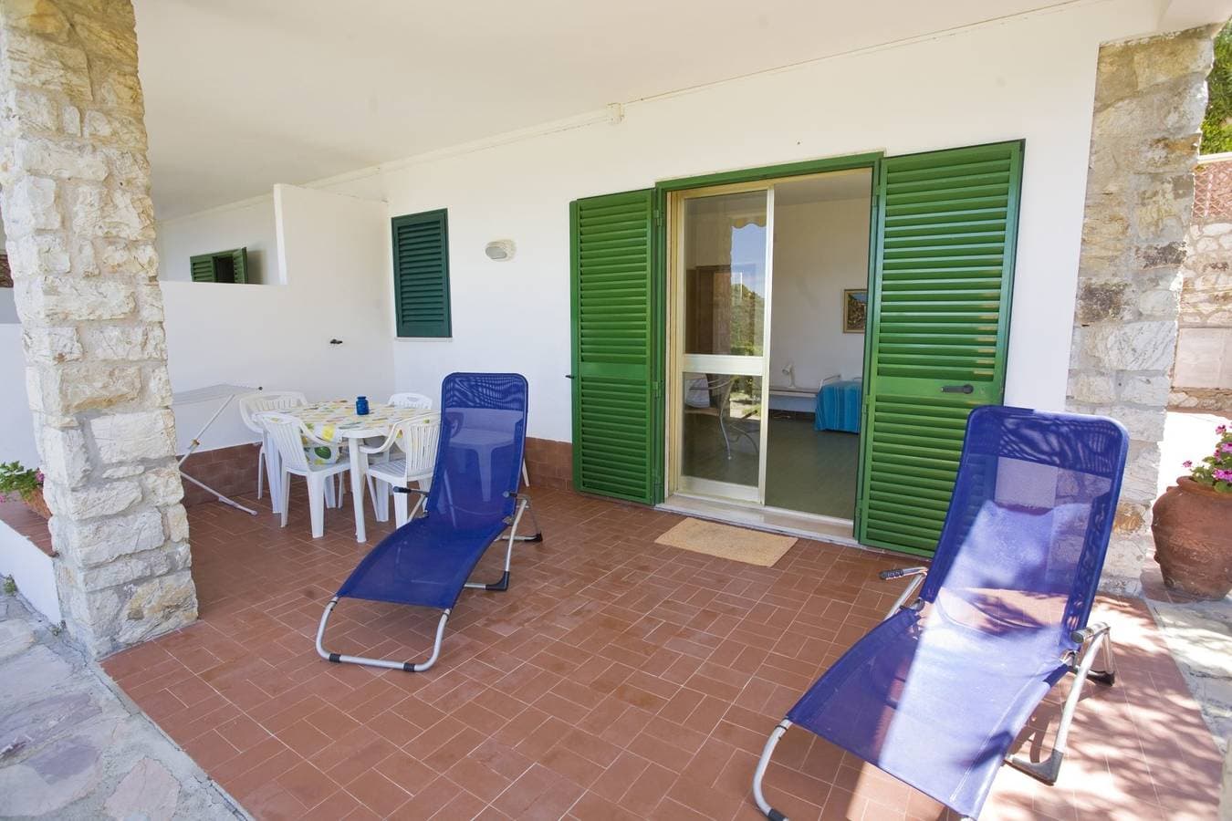Foto 6 von 33: Ferienwohnung für 4 Personen mit Garten