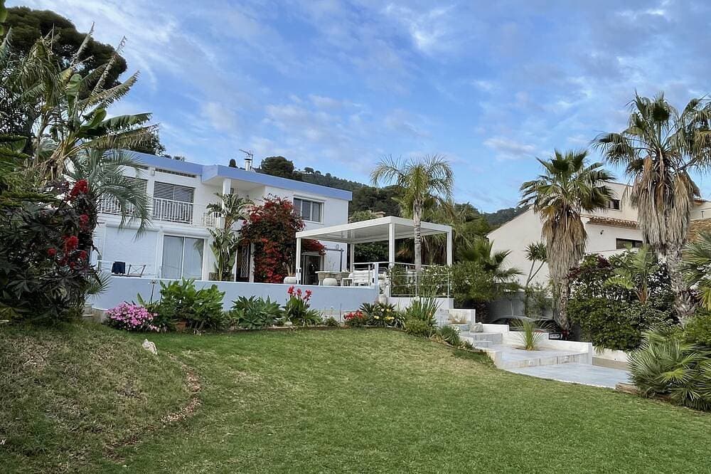 Foto 10 von 30: Californian style villa, 8 people, heated pool 5 min from the beach