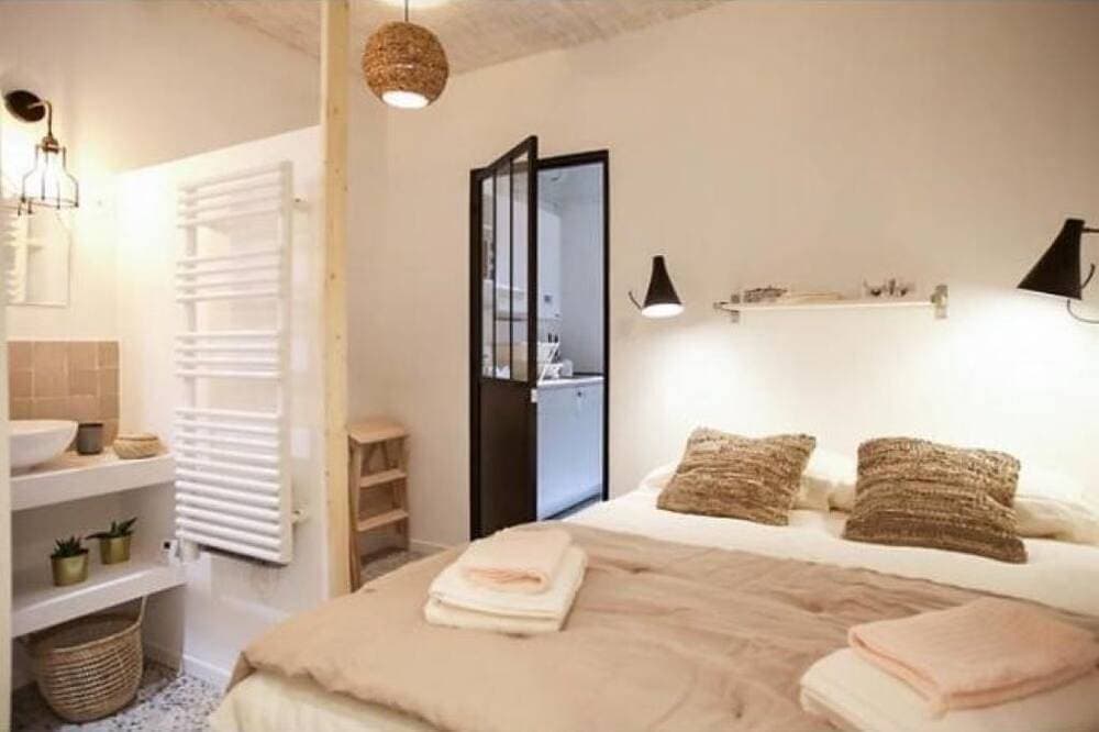 Foto 2 von 8: Apartment downtown Arles near arena