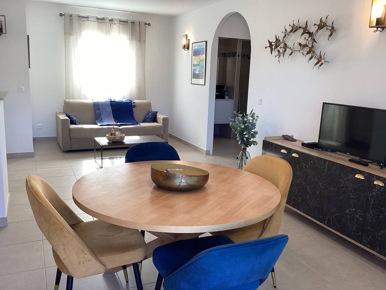 Foto 12 von 16: Ferienwohnung für 4 Personen mit Terrasse