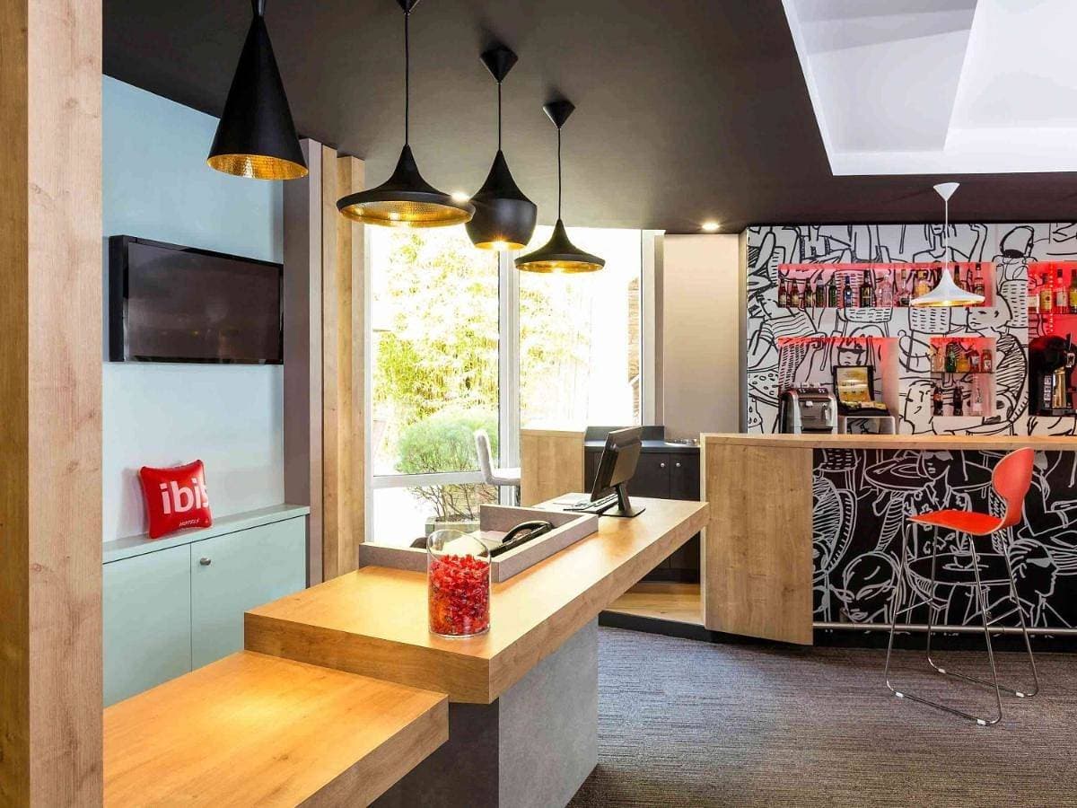 Ibis Lannion 1