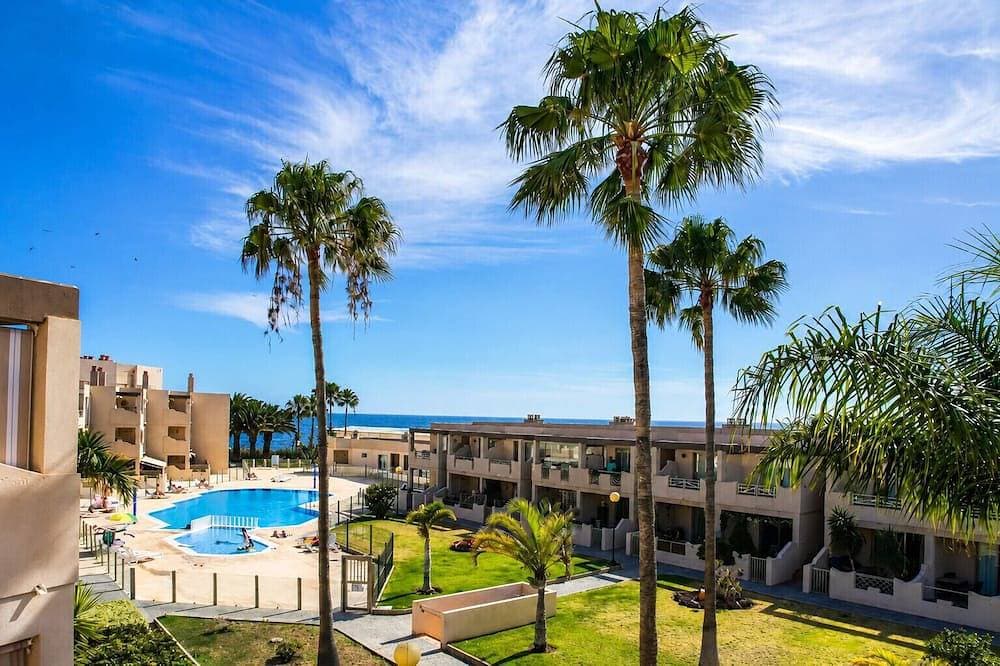 Médano Sunny Apartment · Pool, Parking & Beach 1