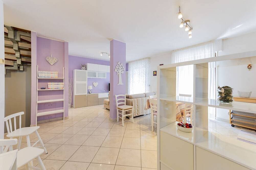Foto 13 von 30: GuestHost - Nice 80 sqm apartment on two levels, perfect for 2 people, located on the first floor of a semi-detached house Without a lift (stairs to access it). The accommodation is located in San Martino, a quiet and peaceful neighborhood where you can