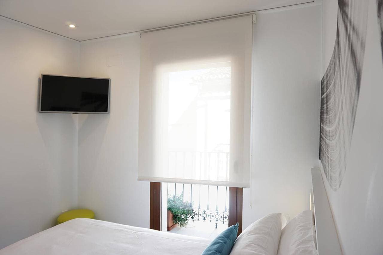 Foto 9 von 13: Double Room with Balcony