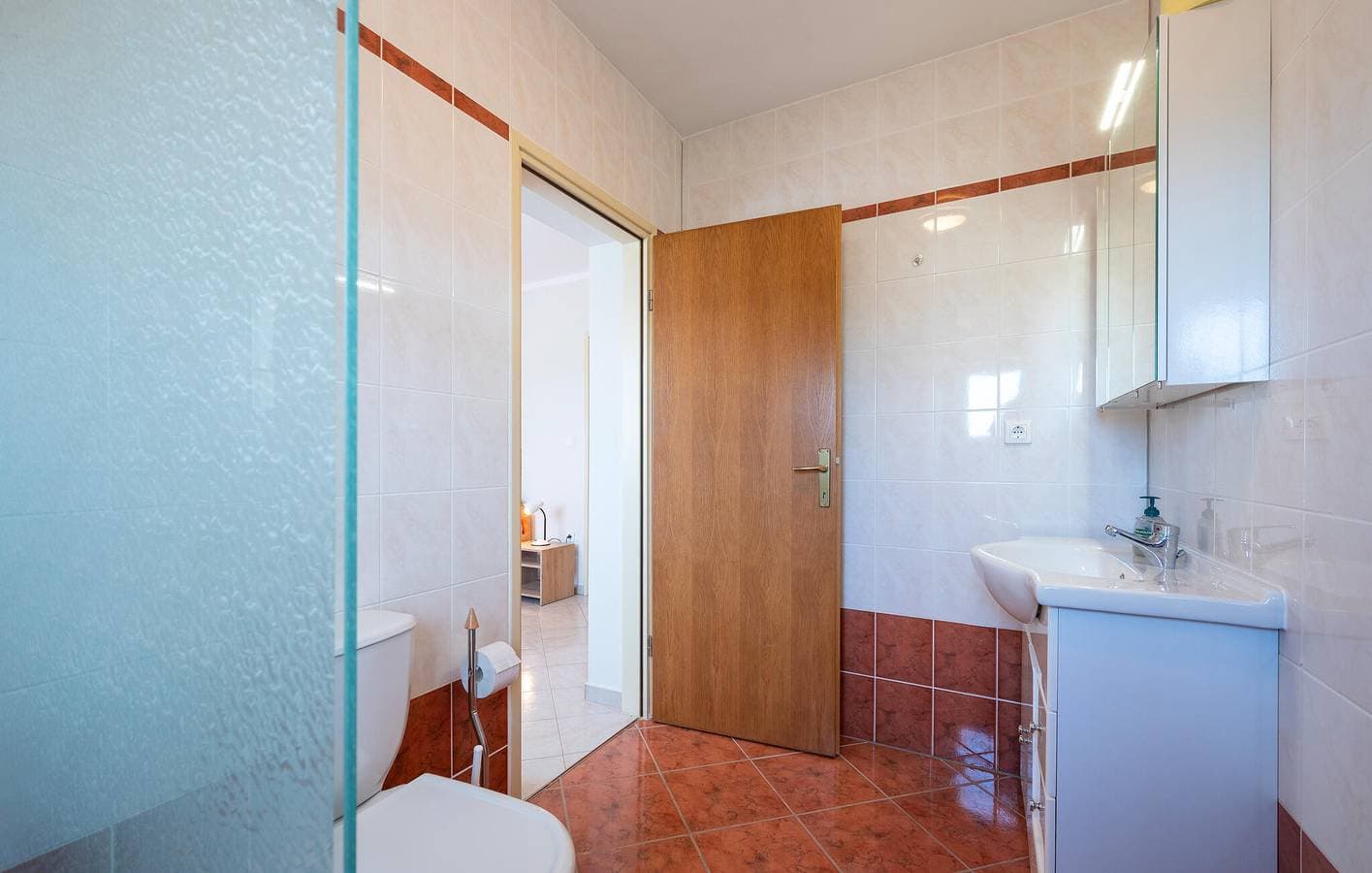 Foto 11 von 19: Gemütliche Ferienwohnung mit Terrasse, WLAN und Parkplatz in der Nähe der Küste und des Stadtzentrums