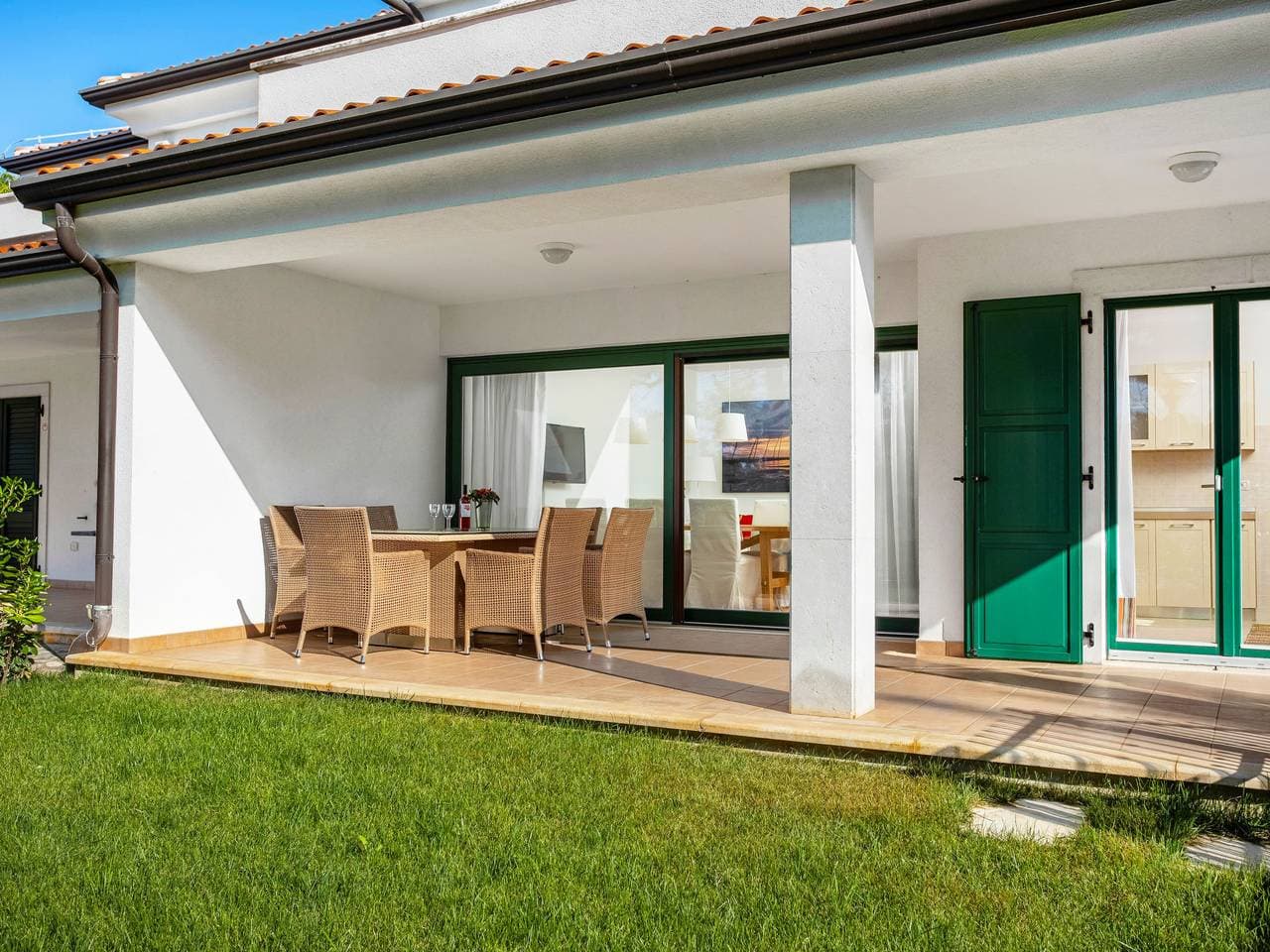 Foto 8 von 35: Villa Beach Front
