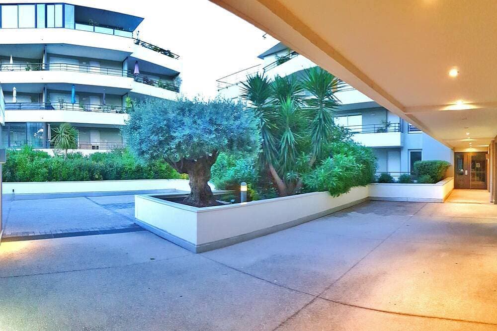 Foto 5 von 16: Large air-conditioned studio, large terrace, harbour, shops, beach on foot